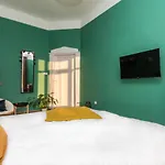 Cozy Nest In The Heart Of Budapest